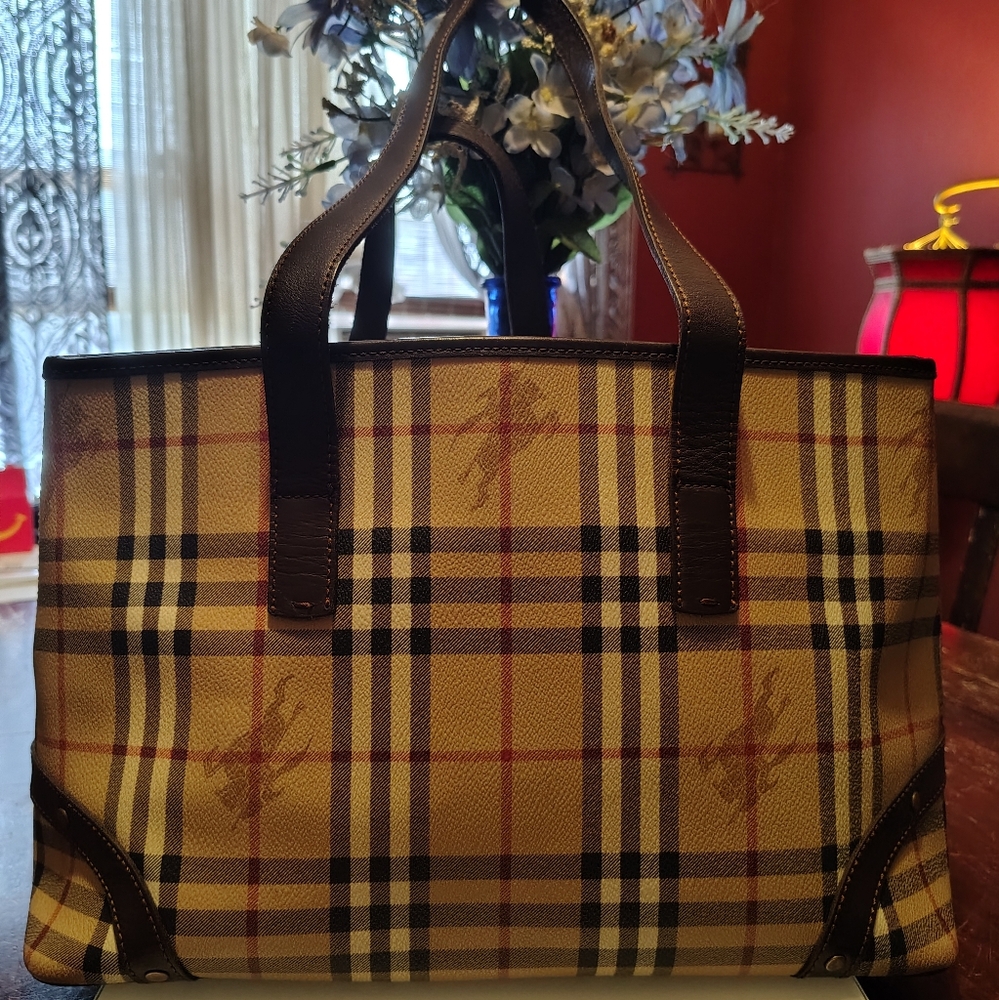 Authentic Burberry Prorsom Classic Leather Brown